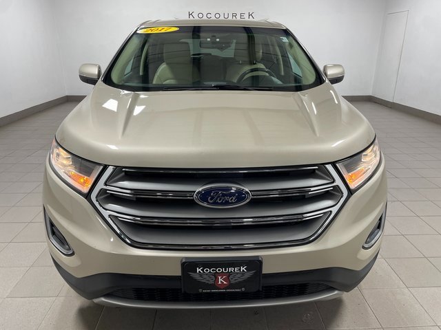 2017 Ford Edge SEL photo 2