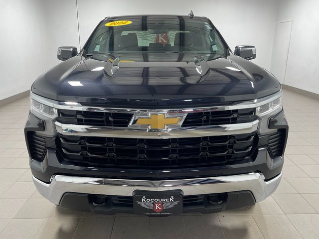 2022 Chevrolet Silverado 1500 LT photo 2