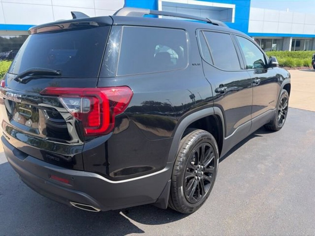 Used 2023 GMC Acadia SLE SUV
