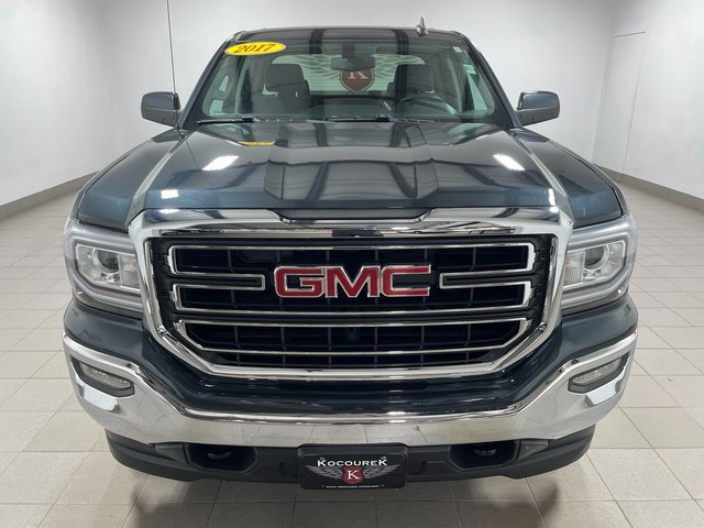 2017 Gmc Sierra 1500 SLE photo 2