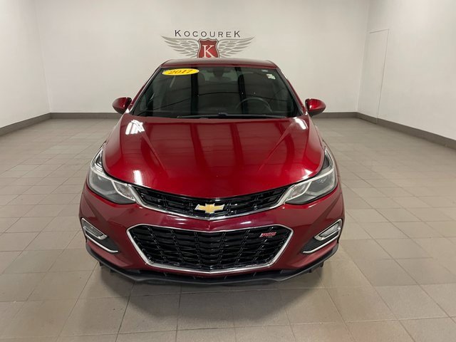 Used 2017 Chevrolet Cruze LT with VIN 1G1BE5SM5H7134540 for sale in Wausau, WI