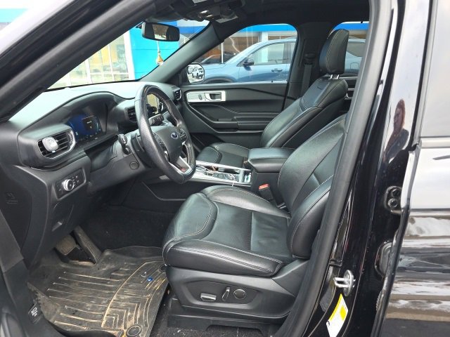 2020 Ford Explorer ST photo 2