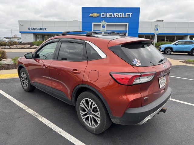 2020 Ford Escape SEL photo 2