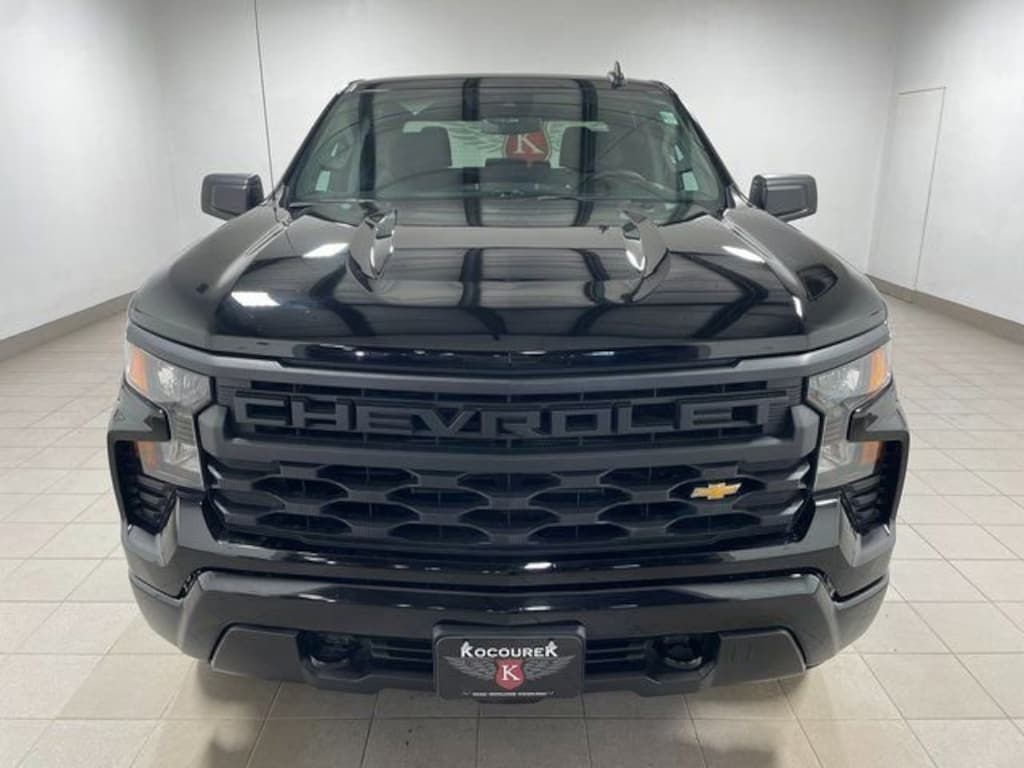 Used 2024 Chevrolet Silverado 1500 Custom Truck