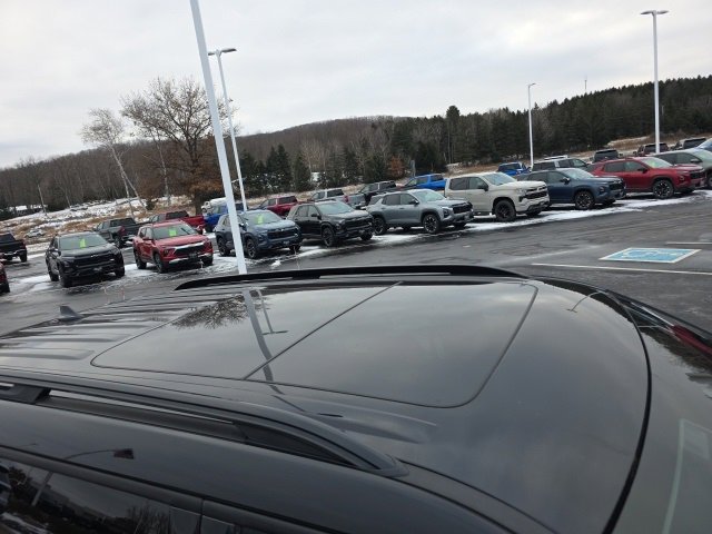 2020 Ford Explorer ST photo 3