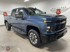 2025 Chevrolet Silverado 2500 HD Custom Truck