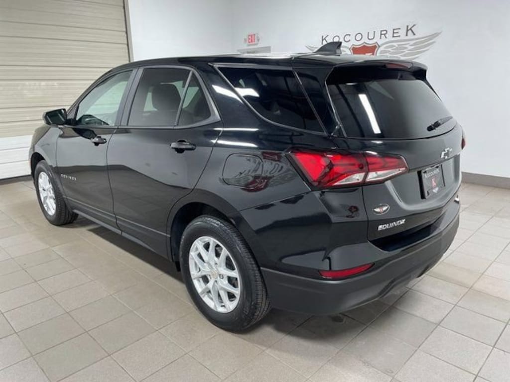 Used 2023 Chevrolet Equinox LS SUV