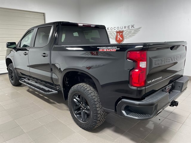 2019 Chevrolet Silverado 1500 Custom Trail Boss photo 2