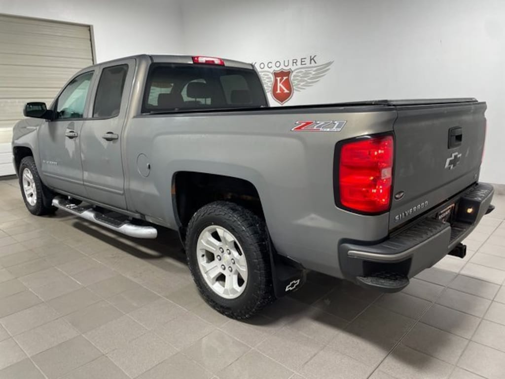 Used 2017 Chevrolet Silverado 1500 LT Truck