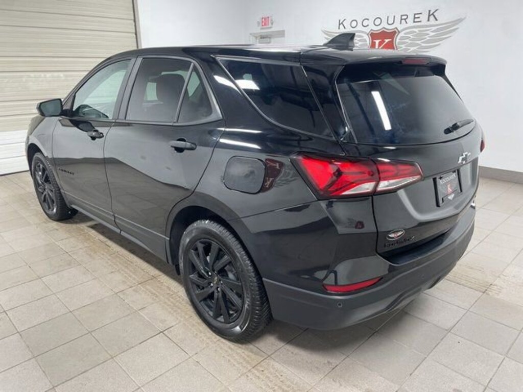 Used 2023 Chevrolet Equinox LS SUV