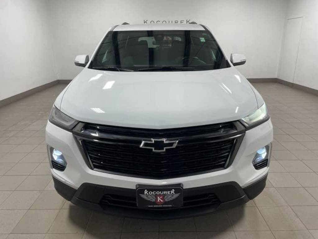 Used 2023 Chevrolet Traverse LT Cloth SUV