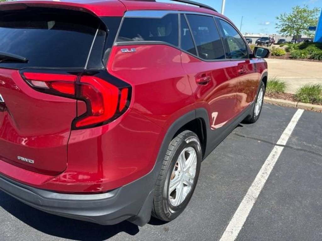 Used 2020 GMC Terrain SLE SUV