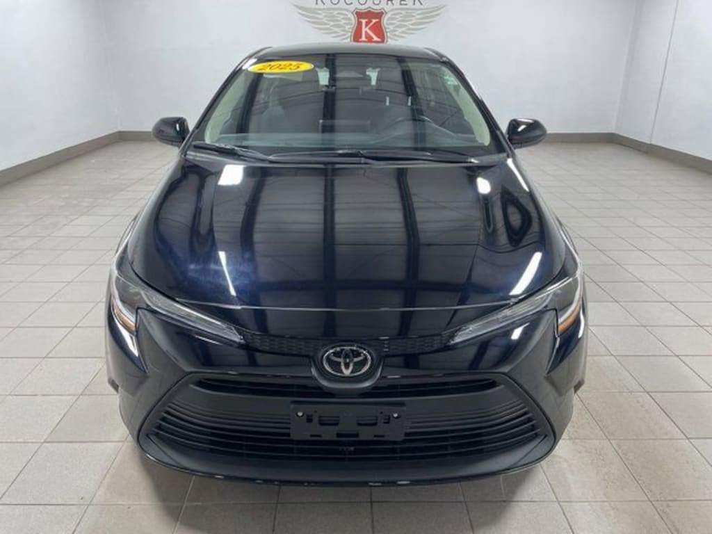 Used 2025 Toyota Corolla LE