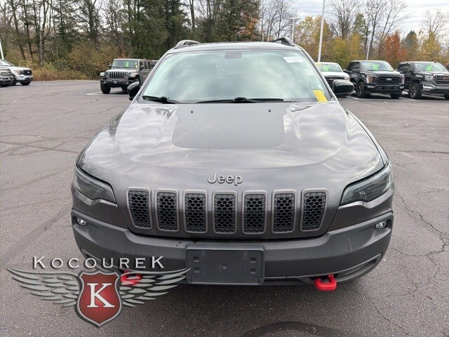 2022 Jeep Cherokee Trailhawk photo 2