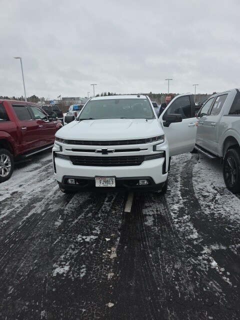 2021 Chevrolet Silverado 1500 RST photo 2