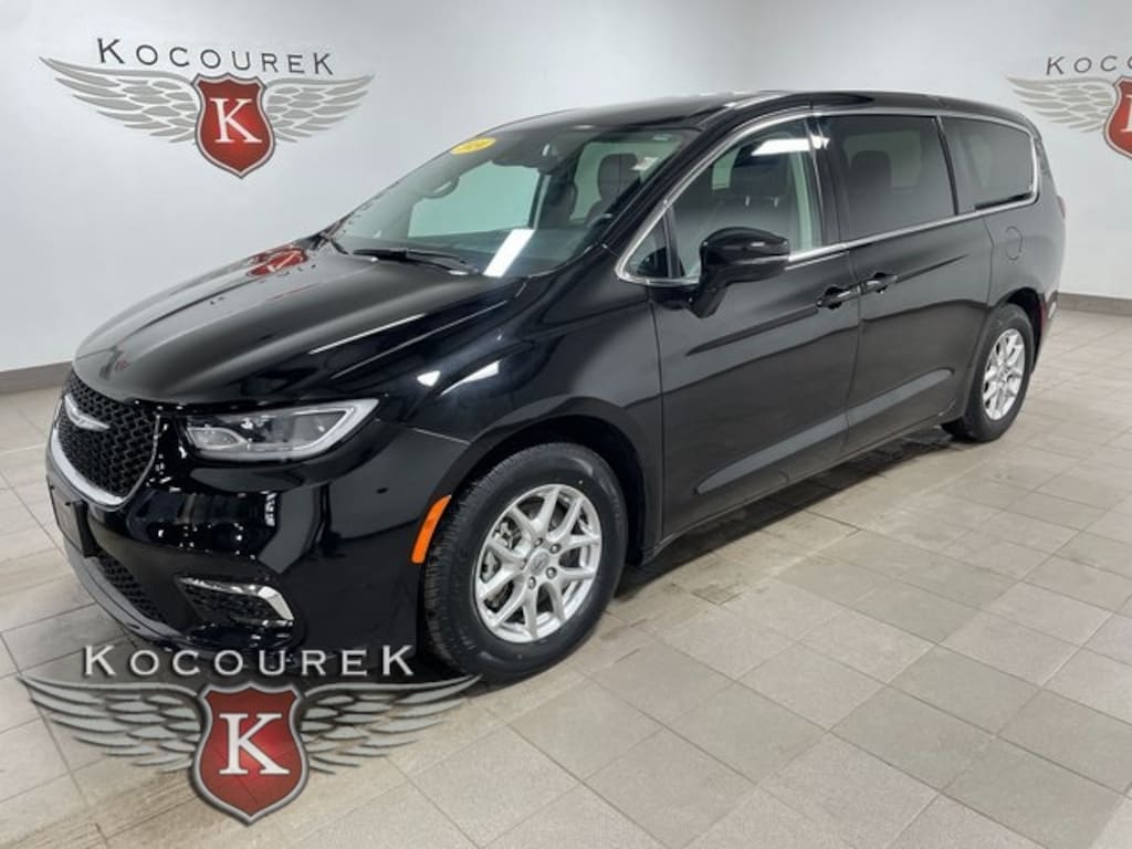 Used 2024 Chrysler Pacifica Touring L Van Passenger Van