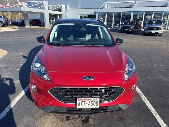 2022 Ford Escape SEL photo 2