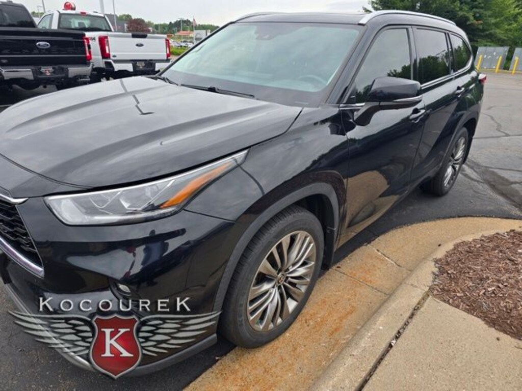 Used 2020 Toyota Highlander Platinum SUV