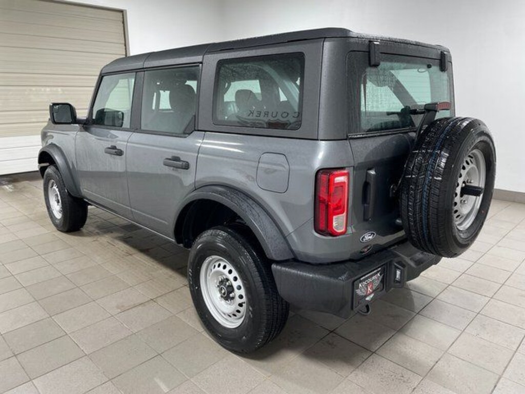 New 2026 Ford Bronco Base SUV