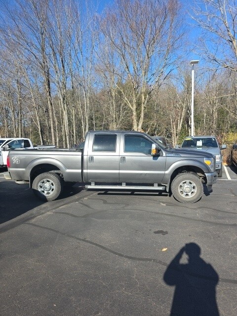 2015 Ford F-250 XLT photo 2