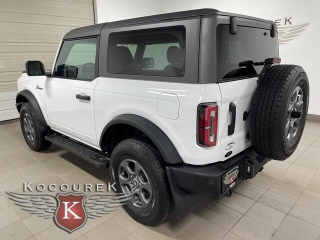 2021 Ford Bronco Outer Banks photo 4