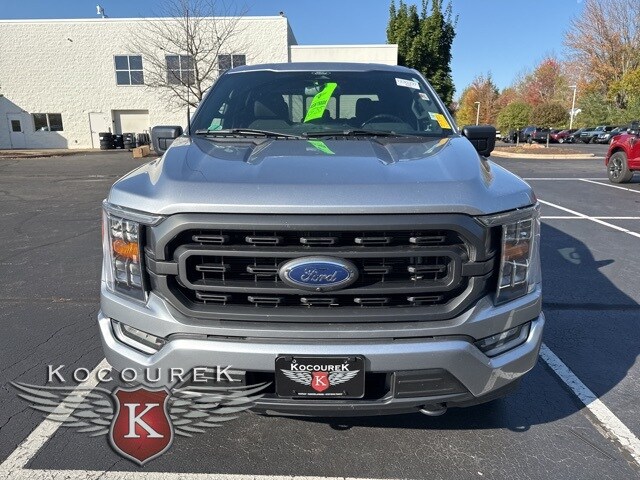2022 Ford F-150 XLT photo 2