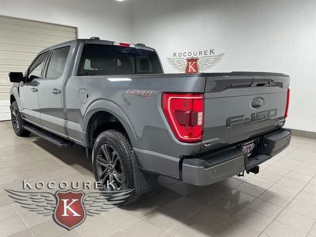 2022 Ford F-150 XLT photo 2