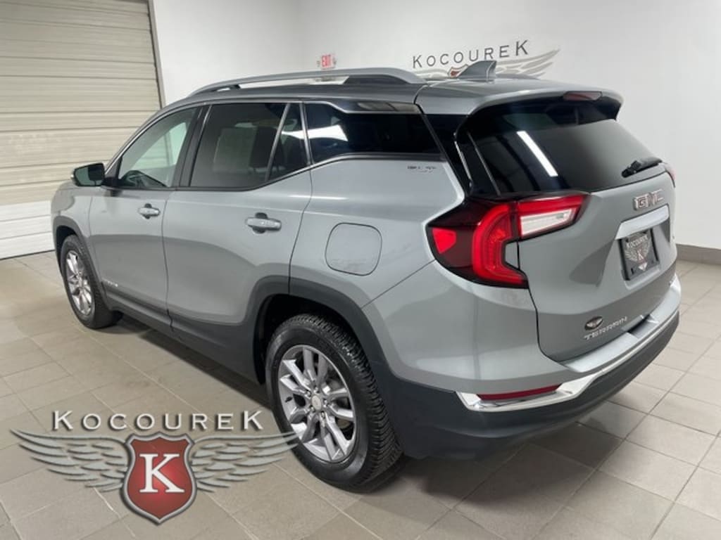 Used 2023 GMC Terrain SLT SUV