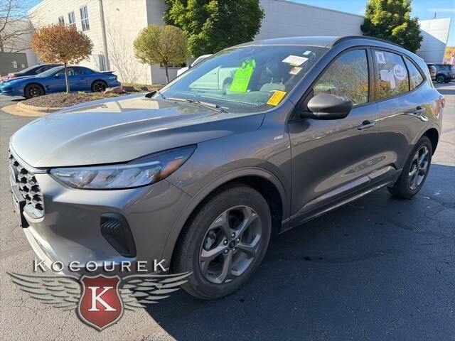 2024 Ford Escape ST-Line photo 3