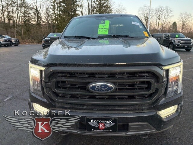 2023 Ford F-150 XLT photo 2
