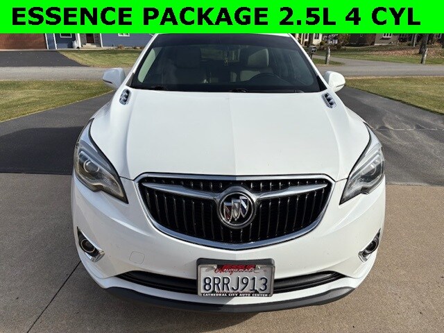 2020 Buick Envision Essence photo 2