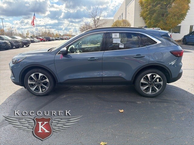 2024 Ford Escape Platinum photo 4