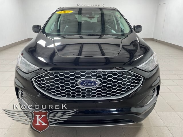 2023 Ford Edge SEL photo 2