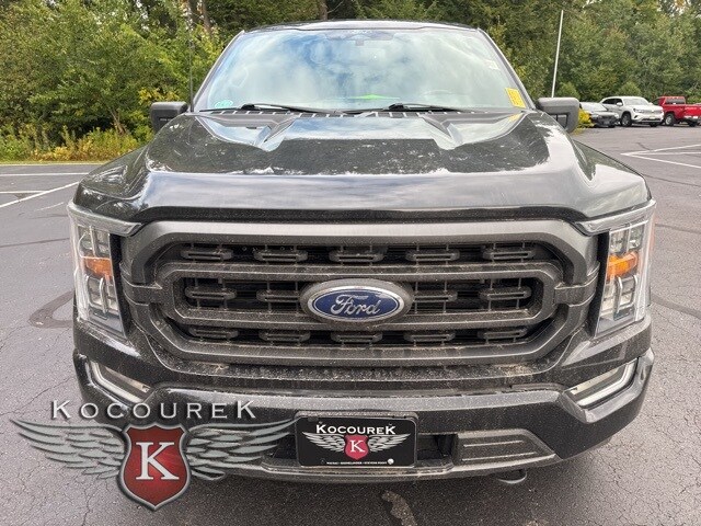 2022 Ford F-150 XLT photo 2