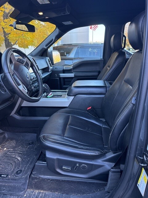 2018 Ford F-150 Lariat photo 2