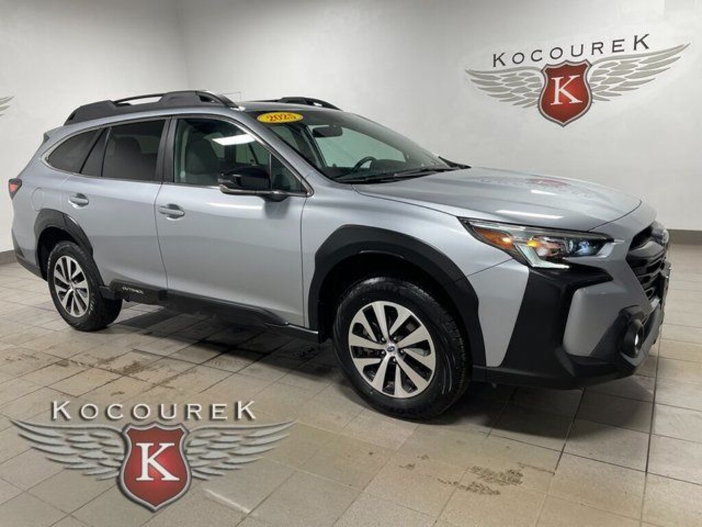 Used 2025 Subaru Outback Premium SUV