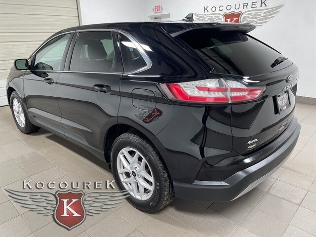 2023 Ford Edge SEL photo 4