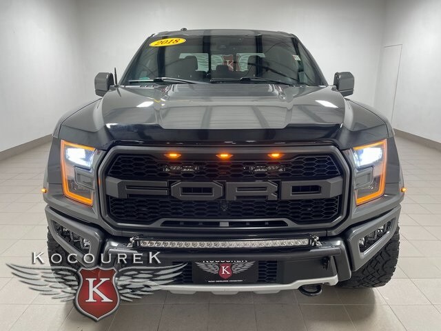 2018 Ford F-150 Raptor photo 2
