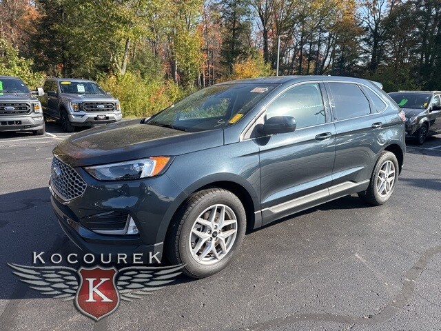 2024 Ford Edge SEL photo 3