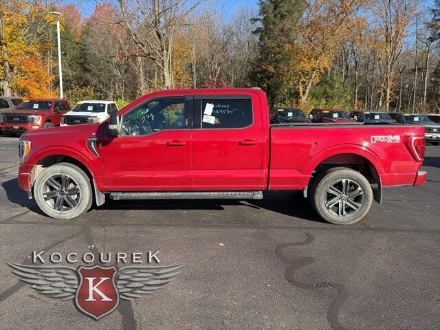 2021 Ford F-150 XLT photo 3