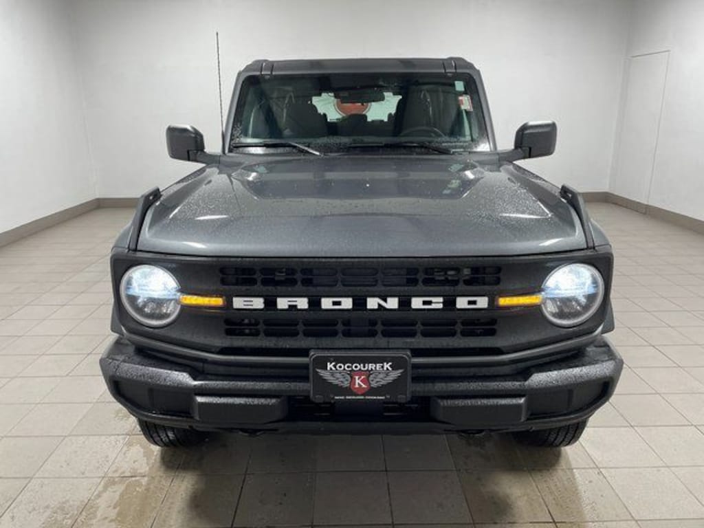 New 2026 Ford Bronco Base SUV