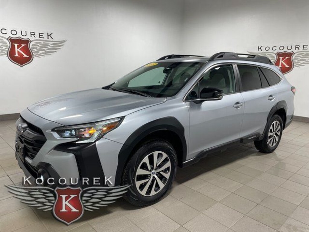 Used 2025 Subaru Outback Premium SUV