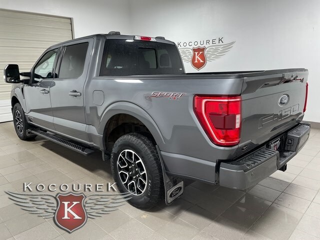 2022 Ford F-150 XLT photo 2
