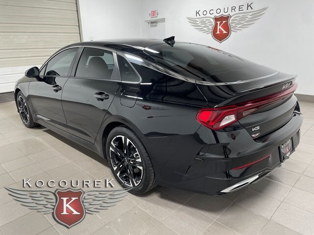 2024 Kia K5 GT-Line photo 4