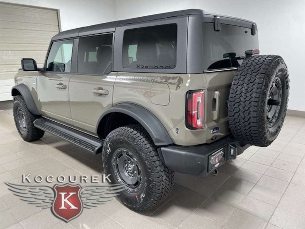 New 2025 Ford Bronco Outer Banks SUV