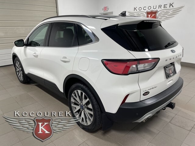 2022 Ford Escape Titanium photo 4