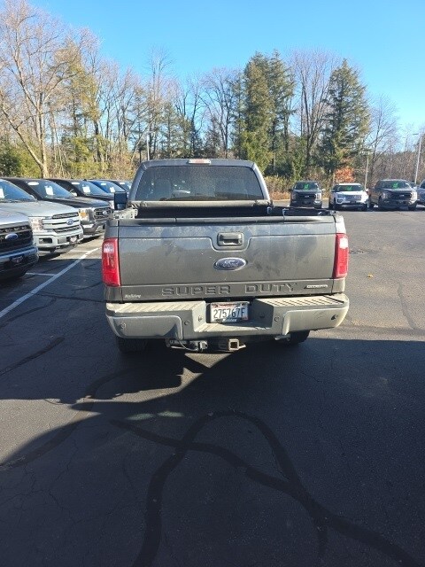 2015 Ford F-250 XLT photo 3