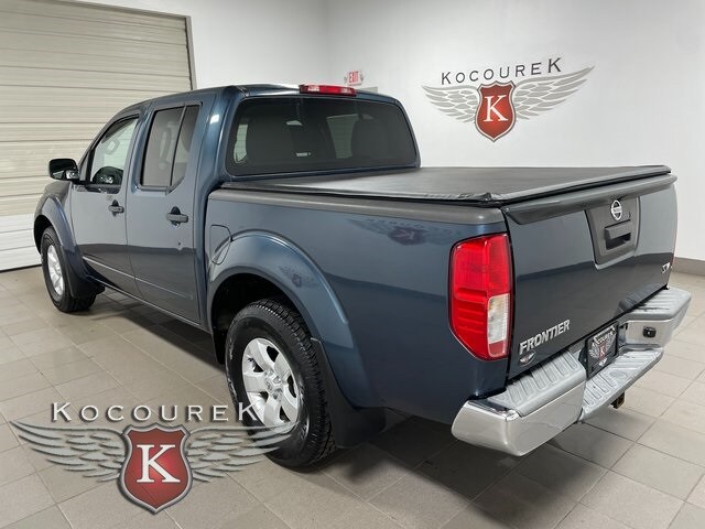 2013 Nissan Frontier SV photo 4