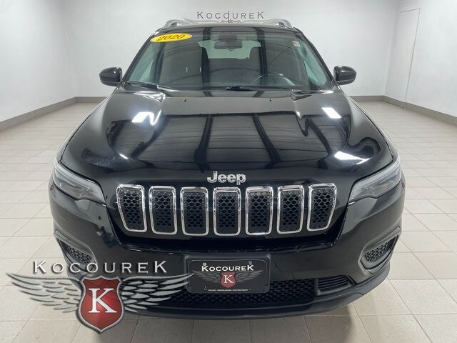 2020 Jeep Cherokee Latitude photo 2