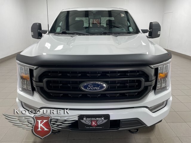 2021 Ford F-150 XLT photo 2